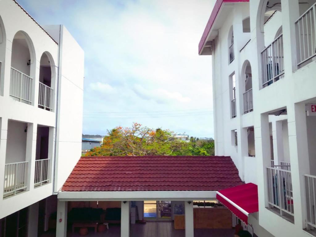 Hotel Blue Saipan Garden Esterno foto