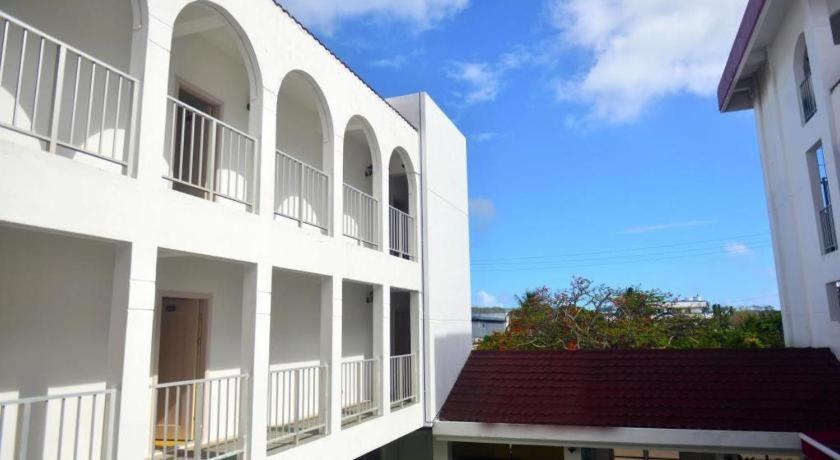 Hotel Blue Saipan Garden Esterno foto